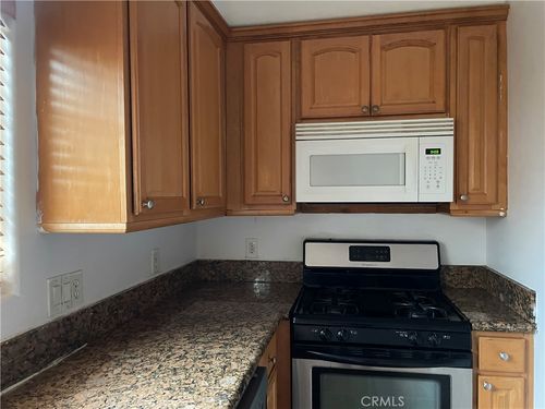 8425 Burnet Ave, North Hills, CA, 91343-6700 | Card Image