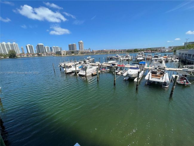 APT-1501 - 18071 Biscayne Blvd, Condo with 2 bedrooms, 2 bathrooms and null parking in Aventura FL | Image 24
