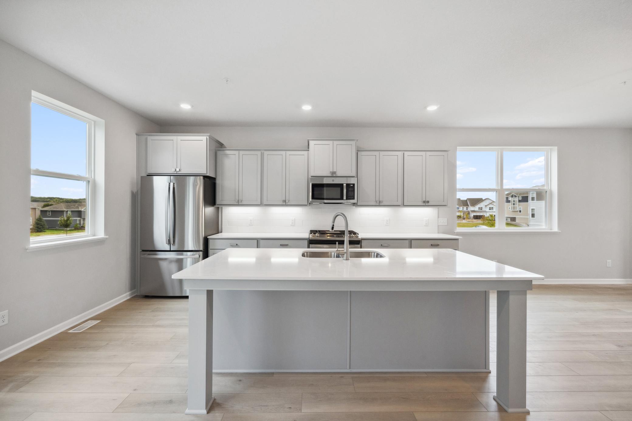 Jody Ave, Cottage Grove, MN 55016
