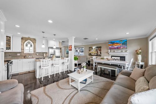 a-117 Central Ave, Lodi, NJ, 07644-3019 | Card Image