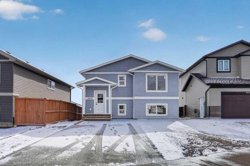 4605 7 Street, Coalhurst, AB, T0L0V0 | Card Image