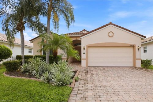 20091 Ballylee Ct, ESTERO, FL, 33928-3061 | Card Image