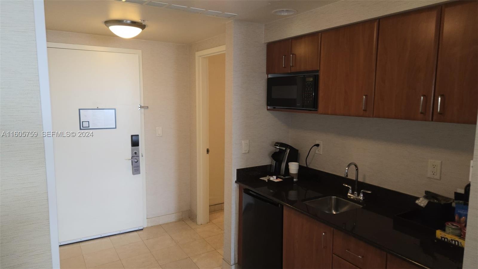 Residential in Sunny Isles Beach 3