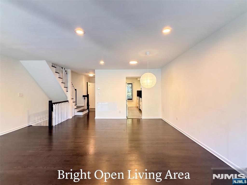 Residential Lease in Fort Lee 2