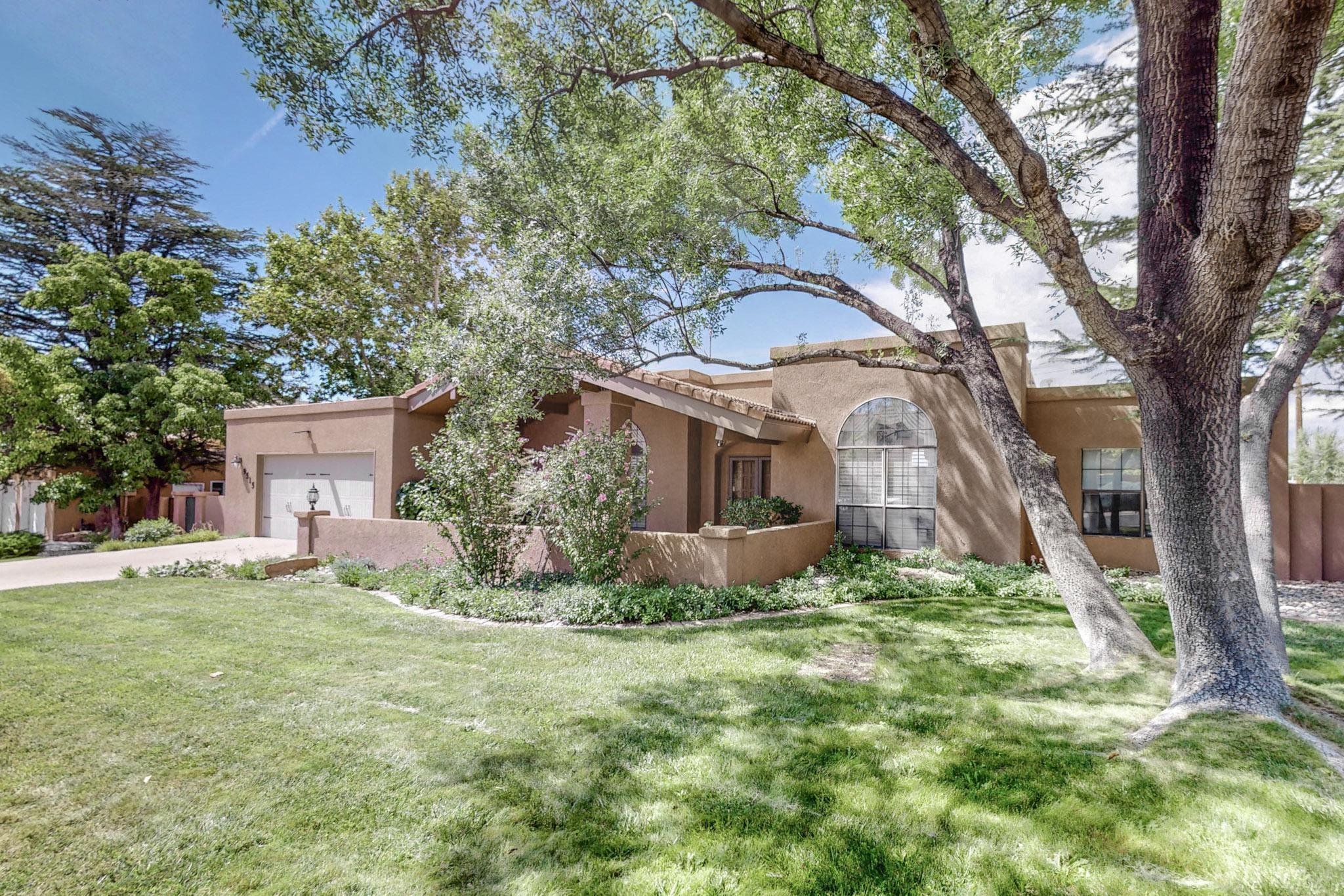 Tanoan Dr, Albuquerque, NM 87111