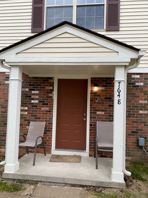 7648 Woodview Dr, Waterford, MI, 48327-4179 | Card Image