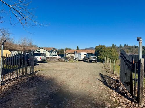 8029 Uva Dr, Redwood Valley, CA, 95470-6217 | Card Image