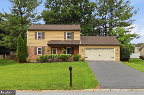 1282 Winchester Dr, Lancaster, PA, 17601-4951 | Card Image