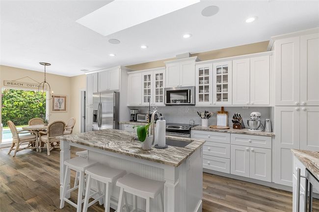 926 Pebble Ln, House other with 3 bedrooms, 2 bathrooms and null parking in Indian River Shores FL | Image 13