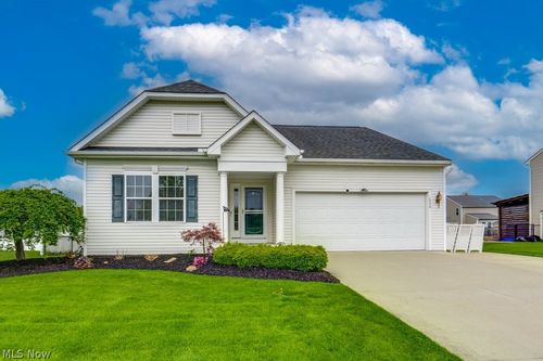 1240 Winter Fern Ave, Akron, OH, 44312-6044 | Card Image