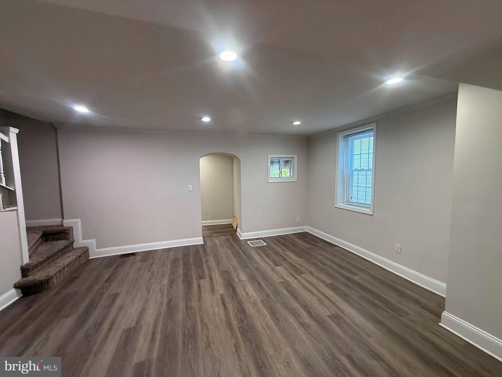 Residential Lease in MOUNT HOLLY 3