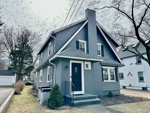 111 Spring Garden St, Hamden, CT, 06517-1913 | Card Image