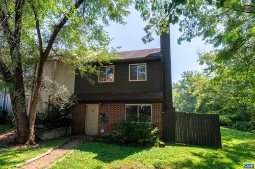 147 Woodlake Dr, CHARLOTTESVILLE, VA, 22901-1342 | Card Image