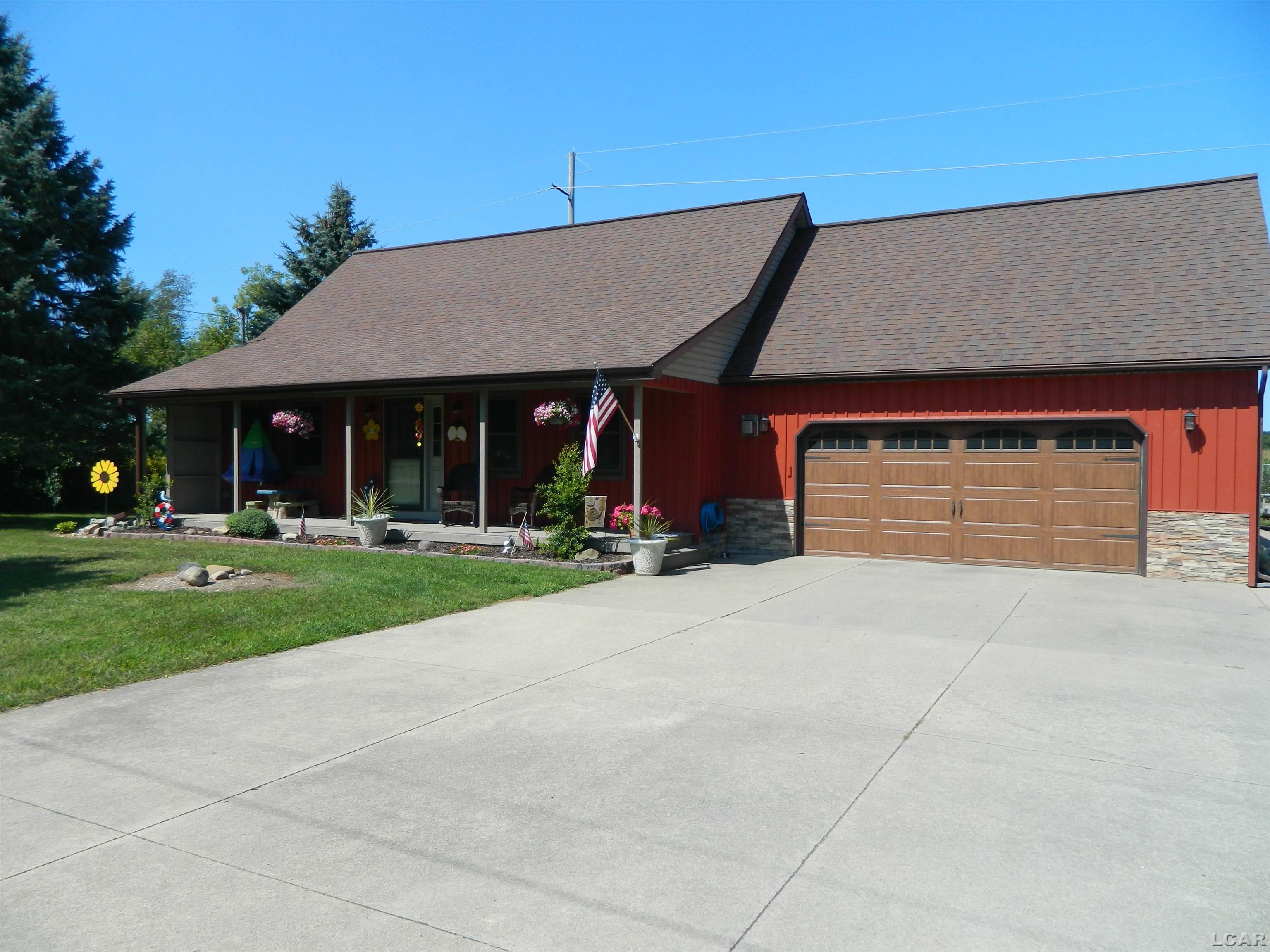 Northmoor Dr, Cement City, MI 49233
