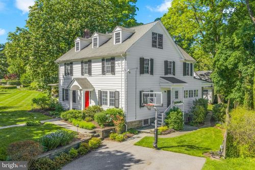 230 S Wayne Ave, WAYNE, PA, 19087-4051 | Card Image