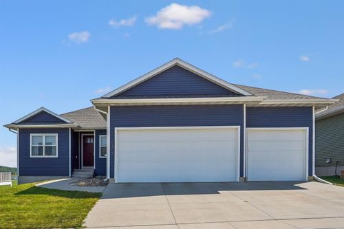 1305 Se 1st Street, Waverly, IA, 50677 | Card Image