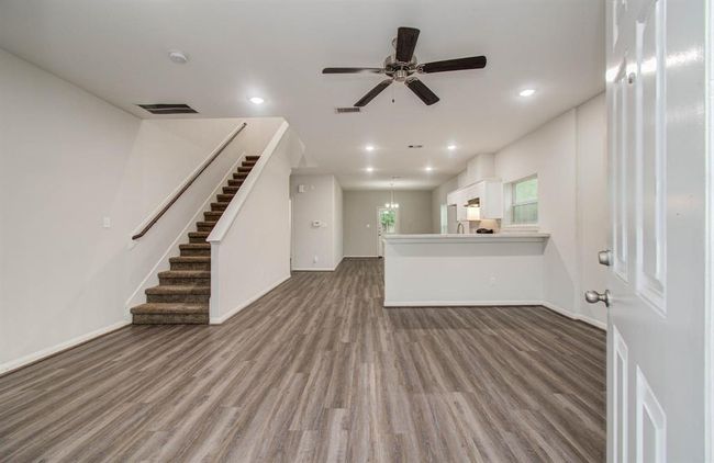 Unit B | Image 26