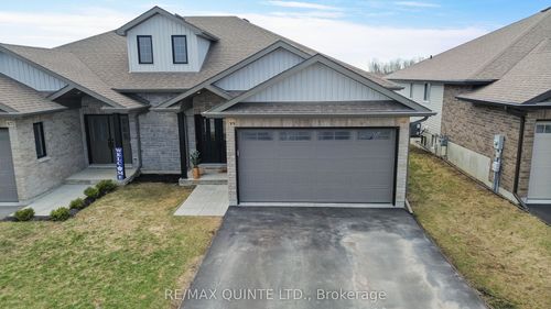 59 Hillside Meadow Drive, Quinte West, ON, K8V0J5 | Card Image