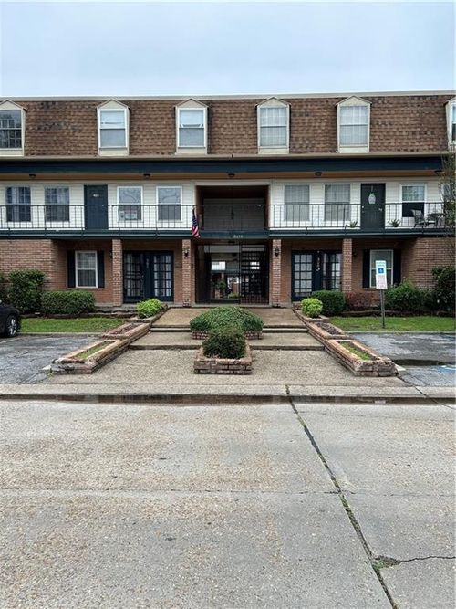 402-3110 Edenborn Ave, Metairie, LA, 70002-4774 | Card Image