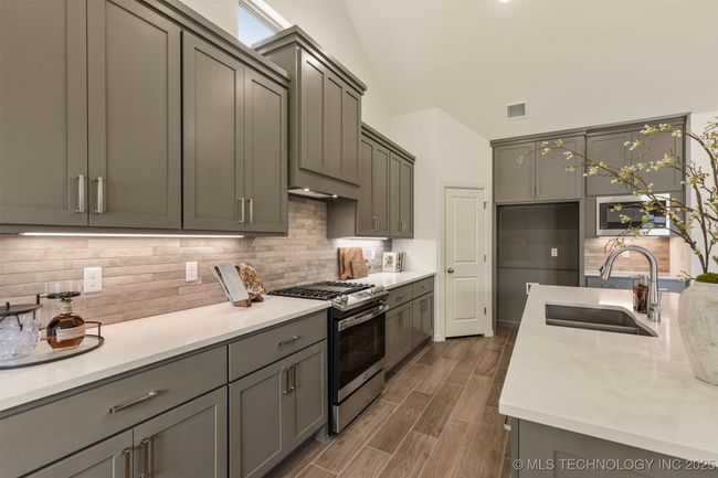26 32 Nd St, House other with 4 bedrooms, 2 bathrooms and null parking in Sand Springs OK | Image 25