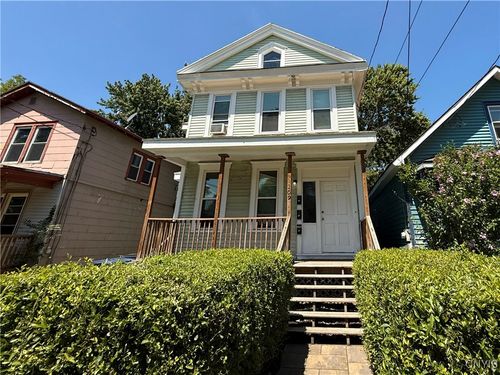 109 Gertrude St, Syracuse, NY, 13203-2882 | Card Image