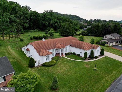 295 Cornfield Cir, LEWISTOWN, PA, 17044-9750 | Card Image