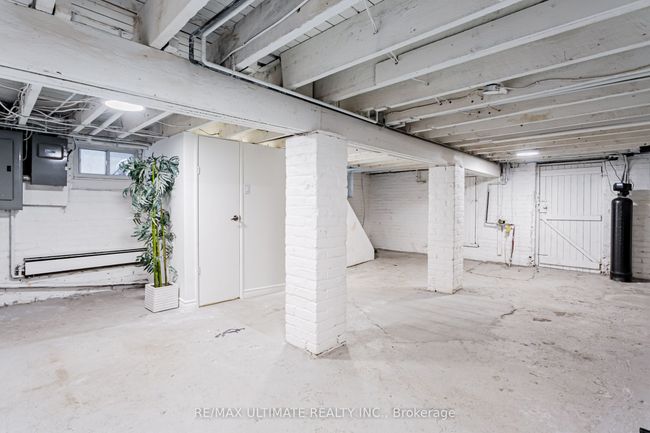 275 Kenilworth Ave, House other with 4 bedrooms, 2 bathrooms and 1 parking in Toronto ON | Image 43