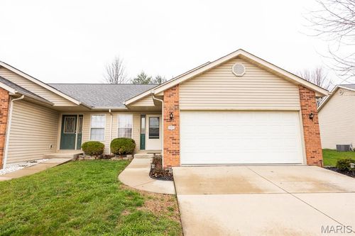 10916 Upland Terrace Dr, Lebanon, IL, 62254-2335 | Card Image