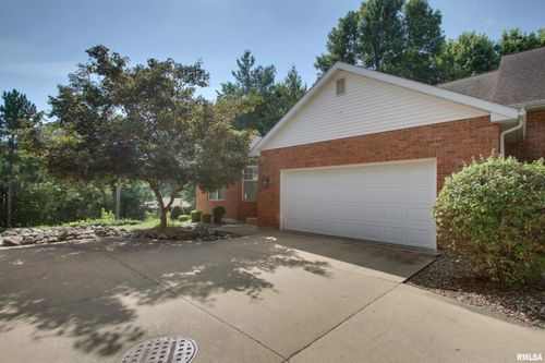 127 Knollwood, Quincy, IL, 62301-4465 | Card Image