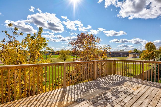 136 Vittorio De Luca Dr, House attached with 4 bedrooms, 3 bathrooms and 1 parking in Vaughan ON | Image 21