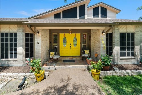 7033 Chiswick Dr, Corpus Christi, TX, 78413-5322 | Card Image