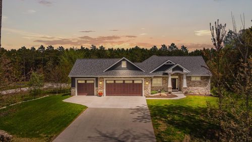 668 White Pine Court, LITTLE SUAMICO, WI, 54171 | Card Image