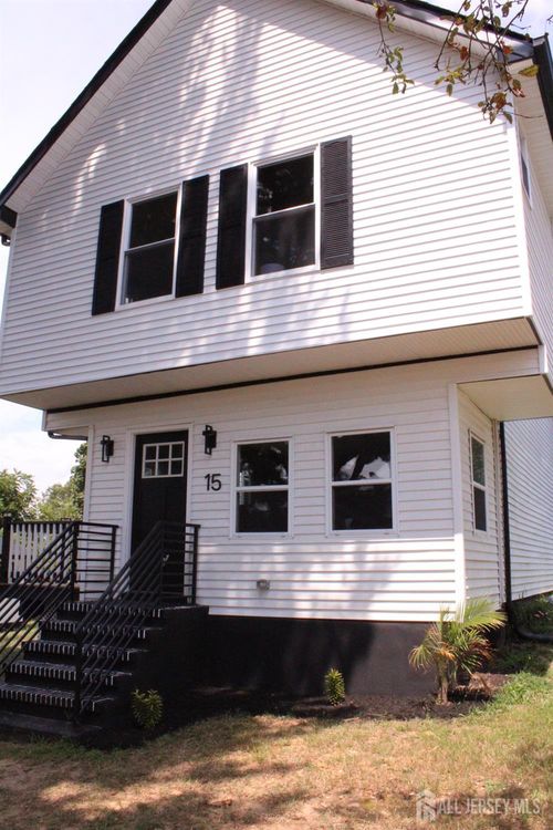 15 Clausen Ln, Sayreville, NJ, 08872-1508 | Card Image