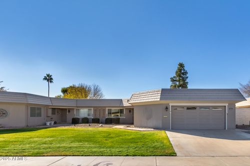 10161 W Pineaire Drive, Sun City, AZ, 85351 | Card Image