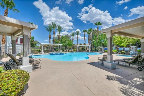 3026-950 Seven Hills Dr, Henderson, NV, 89052-4309 | Card Image