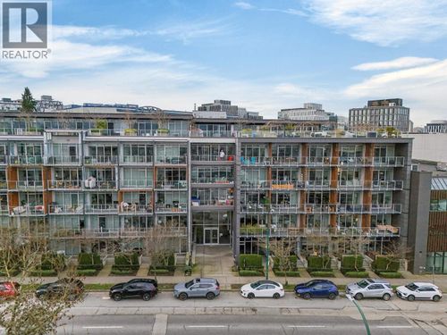 520-256 E 2nd Ave, Vancouver, BC, V5T0A7 | Card Image