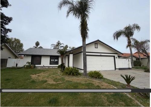 515 N Santa Monica St, Los Banos, CA, 93635-3255 | Card Image