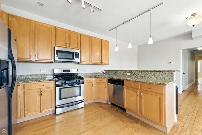 APT-3 - 3302 W Crystal St, Condo with 3 bedrooms, 2 bathrooms and 1 parking in Chicago IL | Image 14