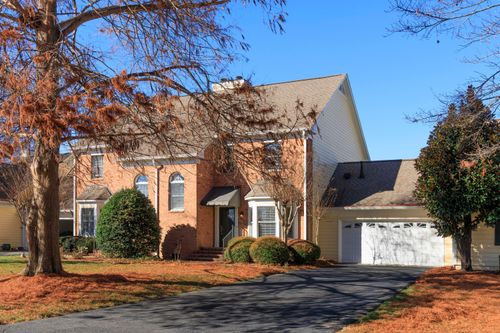 1006 Southbridge Ln, Chattanooga, TN, 37405-4258 | Card Image