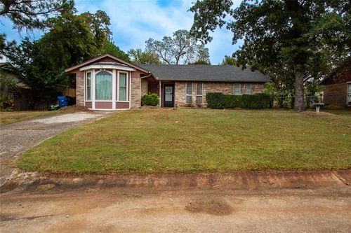 714 Oak Park Drive, Choctaw, OK, 73020 | Card Image