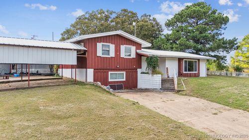 722 Burris Dr, Yale, OK, 74085-4006 | Card Image