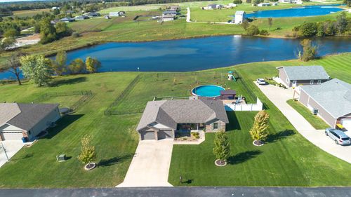 9481 Erika Ln, NEW BLOOMFIELD, MO, 65063-1941 | Card Image
