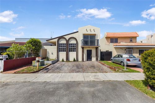 0-3860 W 10th Ct, Hialeah, FL, 33012-4186 | Card Image