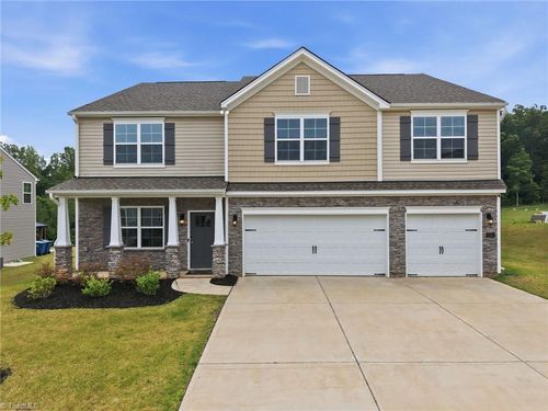 3741 Millennium Dr, Greensboro, NC, 27455-8454 | Card Image
