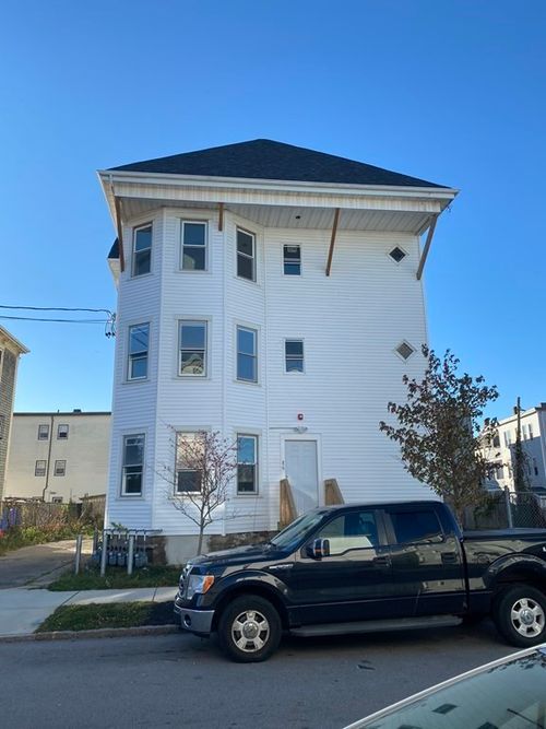 2f-86 Beetle St, New Bedford, MA, 02724 | Card Image