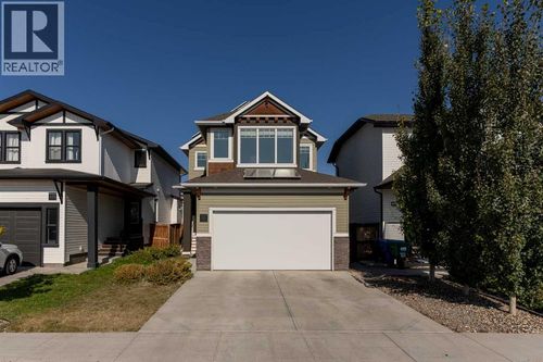 649 Aquitania Blvd W, Lethbridge, AB, T1J5N4 | Card Image