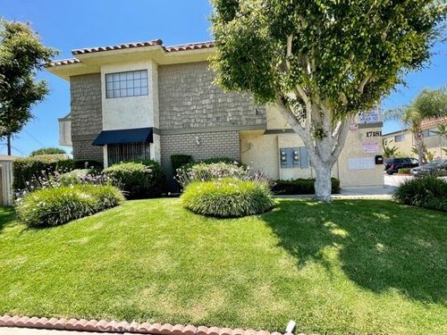 1-17181 Elm Ln, Huntington Beach, CA, 92647-5900 | Card Image