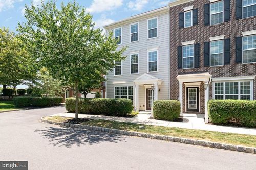 111 Summer Ln, MECHANICSBURG, PA, 17050-4138 | Card Image