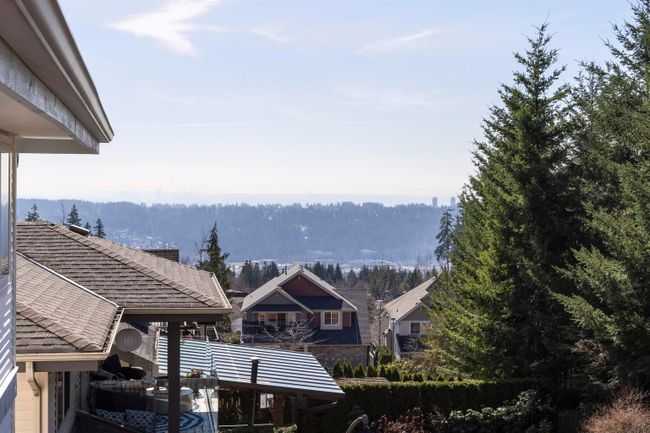 47 Cliffwood Drive, House other with 6 bedrooms, 4 bathrooms and 4 parking in Port Moody BC | Image 40