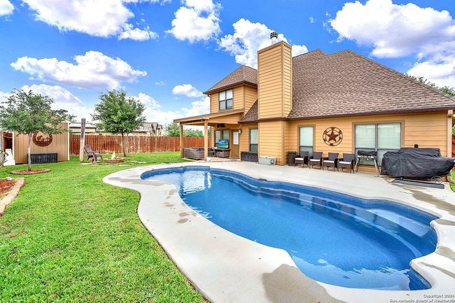 109 Park Way, House other with 4 bedrooms, 3 bathrooms and null parking in Poth TX | Image 27